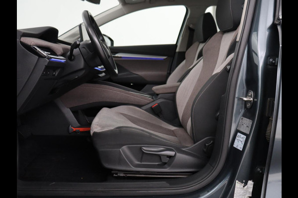 Škoda ENYAQ iV 60 | 68.900km NAP | Sfeerverlichting | Carplay | Half leder | Navigatie | Full LED | Chroom Pack | Climate control | Parkeerhulp | Cruise control