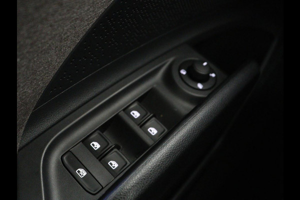 Škoda ENYAQ iV 60 | 68.900km NAP | Sfeerverlichting | Carplay | Half leder | Navigatie | Full LED | Chroom Pack | Climate control | Parkeerhulp | Cruise control