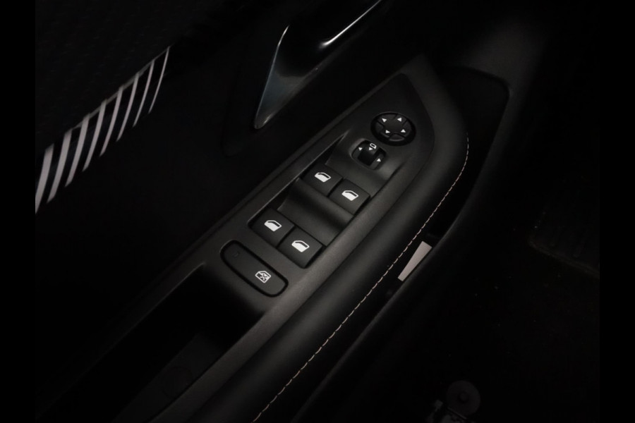 Peugeot 208 1.2 PureTech 100 Allure (ADAPTIVE CRUISE,APPLE CARPLAY,PARKEERSENSOREN,CLIMATE,LED,SPORTSTOELEN,LM-VELGEN,NIEUWE APK)