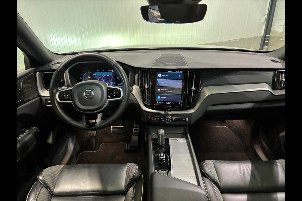 Volvo XC60 T8 Aut. R-Design ACC Stoelverwarming 360camera 390pk