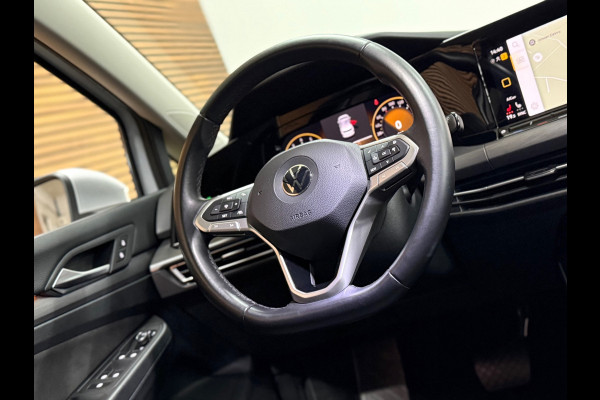 Volkswagen Golf 1.5 eTSI 150PK Black Style | Licht+Zicht Pakket | ErgoActive | Ambient | Discover Media | App-Connect | LED Plus