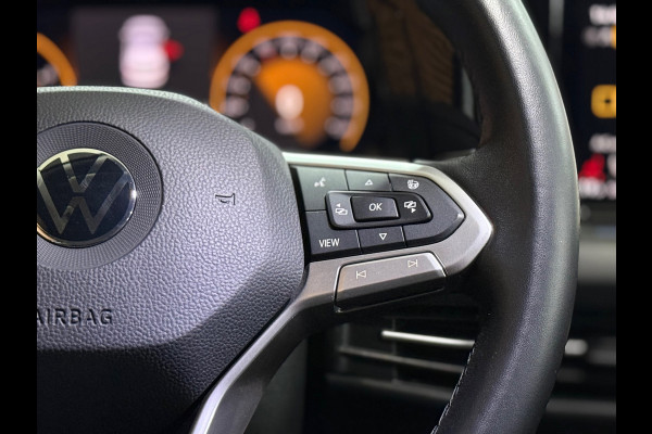 Volkswagen Golf 1.5 eTSI 150PK Black Style | Licht+Zicht Pakket | ErgoActive | Ambient | Discover Media | App-Connect | LED Plus