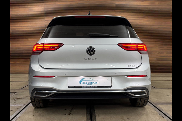 Volkswagen Golf 1.5 eTSI 150PK Black Style | Licht+Zicht Pakket | ErgoActive | Ambient | Discover Media | App-Connect | LED Plus