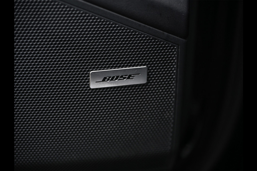 Porsche Cayenne 3.0 E-HYBRID 471pk Sport Design | Panorama dak | Sport-Chrono | Stoel ventilatie | Bose Sound | Innodrive | Luchtvering | 360 Camera |