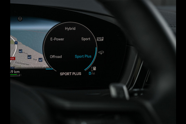 Porsche Cayenne 3.0 E-HYBRID 471pk Sport Design | Panorama dak | Sport-Chrono | Stoel ventilatie | Bose Sound | Innodrive | Luchtvering | 360 Camera |