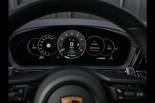 Porsche Cayenne 3.0 E-HYBRID 471pk Sport Design | Panorama dak | Sport-Chrono | Stoel ventilatie | Bose Sound | Innodrive | Luchtvering | 360 Camera |