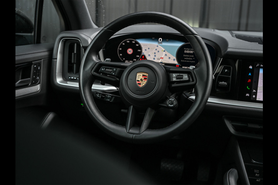 Porsche Cayenne 3.0 E-HYBRID 471pk Sport Design | Panorama dak | Sport-Chrono | Stoel ventilatie | Bose Sound | Innodrive | Luchtvering | 360 Camera |