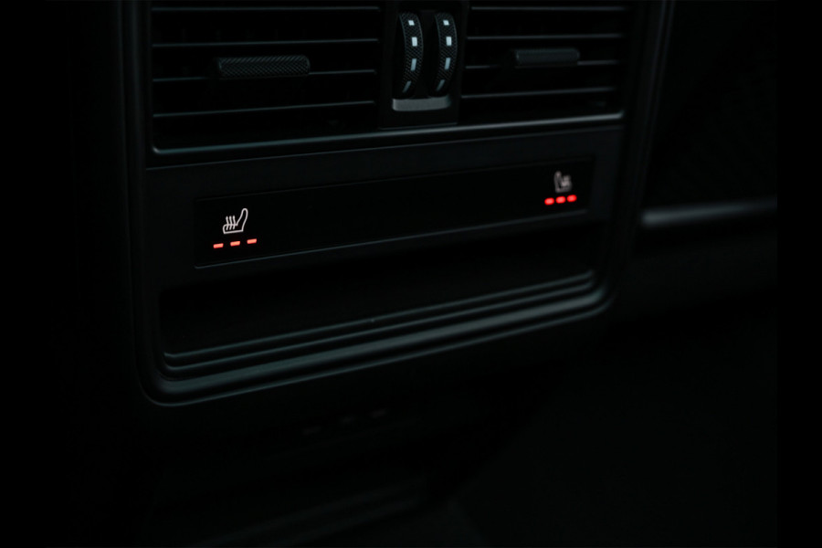 Porsche Cayenne 3.0 E-HYBRID 471pk Sport Design | Panorama dak | Sport-Chrono | Stoel ventilatie | Bose Sound | Innodrive | Luchtvering | 360 Camera |