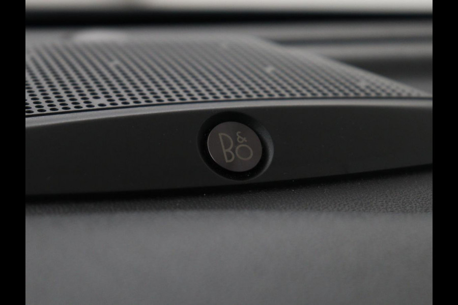 Ford Fiesta 1.0 EcoBoost Active | Automaat | Adaptive cruise | Trekhaak | B&O Sound | Climate control | Carplay | Navigatie | Parkeerhulp | Bluetooth | 68.200km NAP