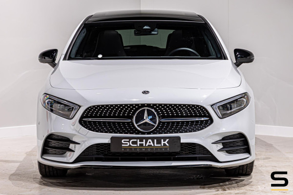 Mercedes-Benz A-Klasse 180 Premium Plus|Pano|AMGline|Cam|1eig