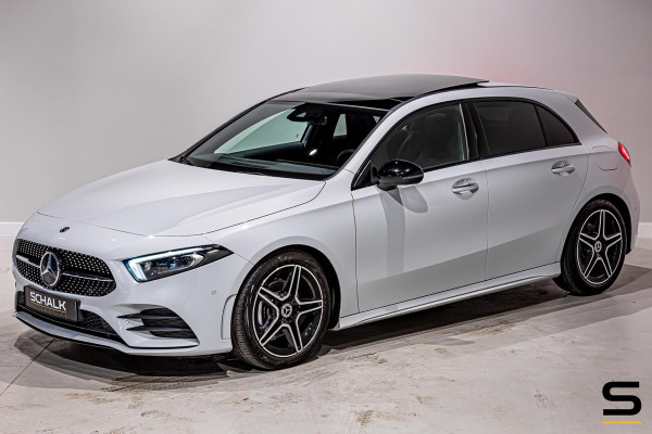 Mercedes-Benz A-Klasse 180 Premium Plus|Pano|AMGline|Cam|1eig