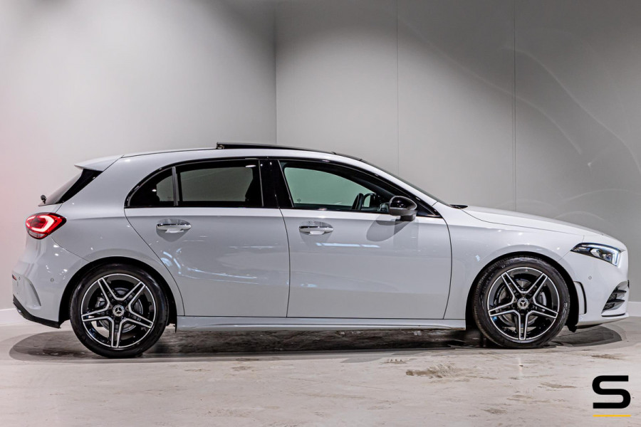 Mercedes-Benz A-Klasse 180 Premium Plus|Pano|AMGline|Cam|1eig