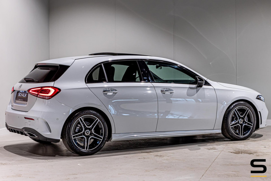 Mercedes-Benz A-Klasse 180 Premium Plus|Pano|AMGline|Cam|1eig