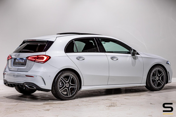 Mercedes-Benz A-Klasse 180 Premium Plus|Pano|AMGline|Cam|1eig
