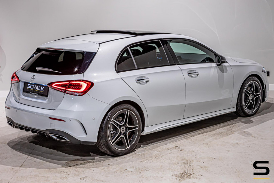 Mercedes-Benz A-Klasse 180 Premium Plus|Pano|AMGline|Cam|1eig