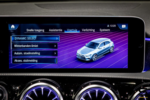 Mercedes-Benz A-Klasse 180 Premium Plus|Pano|AMGline|Cam|1eig