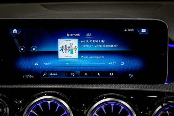 Mercedes-Benz A-Klasse 180 Premium Plus|Pano|AMGline|Cam|1eig