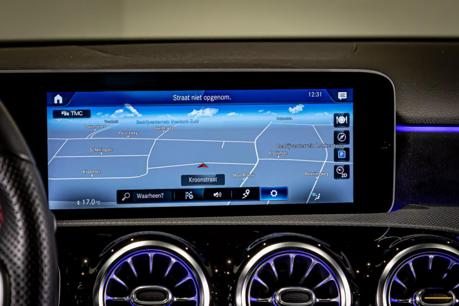 Mercedes-Benz A-Klasse 180 Premium Plus|Pano|AMGline|Cam|1eig