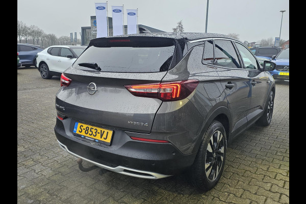 Opel Grandland X 1.6 Turbo Hybrid4 Ultimate Plug in hybrid | Stoelverwarming | Elektrisch bedienbare achterklep | Achteruitrijcamera | Half leder | LED verlichting | Trekhaak | PDC v+a