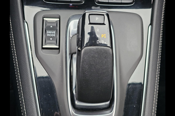 Opel Grandland X 1.6 Turbo Hybrid4 Ultimate Plug in hybrid | Stoelverwarming | Elektrisch bedienbare achterklep | Achteruitrijcamera | Half leder | LED verlichting | Trekhaak | PDC v+a