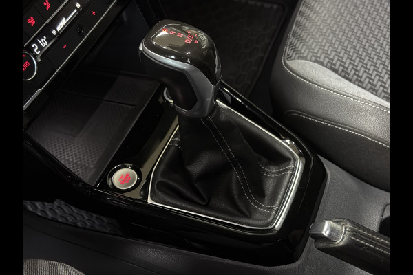 Volkswagen T-Cross 1.0 TSI AUT R-Line | Navi | Led | ACC | Dode hoek | 18" | Beats | PDC V+A | Carplay |