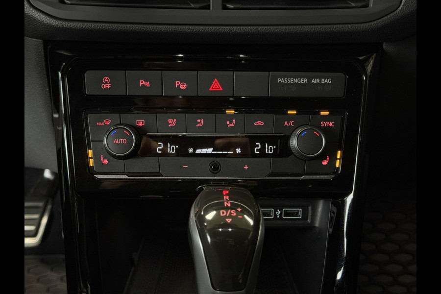 Volkswagen T-Cross 1.0 TSI AUT R-Line | Navi | Led | ACC | Dode hoek | 18" | Beats | PDC V+A | Carplay |