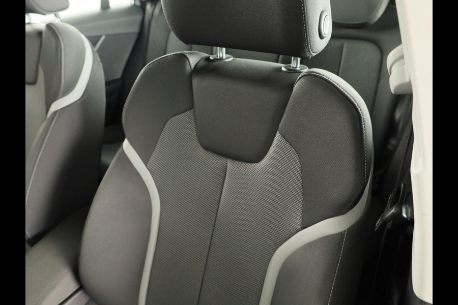 Audi Q2 35 TFSI epic 150 pk S-tronic | Navigatie | Parkeersensoren achter | Autom. airco | LED koplampen |