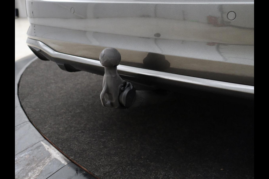 Ford Focus 1.0 EcoBoost Hybrid ST Line X | Trekhaak | Camera | Digital Cockpit | 18'' | Carplay | Navigatie | Full LED | Climate control | Keyless | Bluetooth | Cruise control