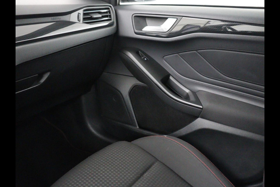 Ford Focus 1.0 EcoBoost Hybrid ST Line X | Trekhaak | Camera | Digital Cockpit | 18'' | Carplay | Navigatie | Full LED | Climate control | Keyless | Bluetooth | Cruise control