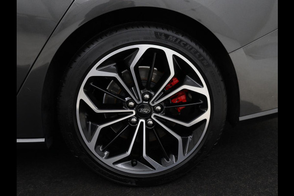 Ford Focus 1.0 EcoBoost Hybrid ST Line X | Trekhaak | Camera | Digital Cockpit | 18'' | Carplay | Navigatie | Full LED | Climate control | Keyless | Bluetooth | Cruise control