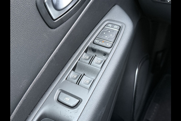 Renault Captur BWJ 2018 | 0.9TCe 90PK Intens | TREKHAAK | PANO DAK | PDC | NAVI | CAMERA | CLIMA