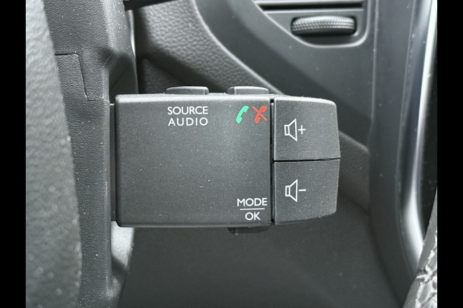 Renault Captur BWJ 2018 | 0.9TCe 90PK Intens | TREKHAAK | PANO DAK | PDC | NAVI | CAMERA | CLIMA