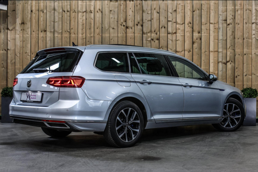 Volkswagen Passat Variant 1.4 TSI PHEV GTE *Pano*Led*Camera*Trekhaak*