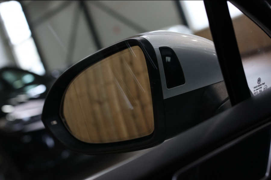 Volkswagen Passat Variant 1.4 TSI PHEV GTE *Pano*Led*Camera*Trekhaak*