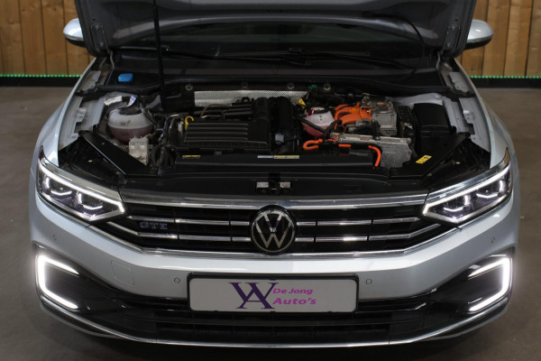 Volkswagen Passat Variant 1.4 TSI PHEV GTE *Pano*Led*Camera*Trekhaak*