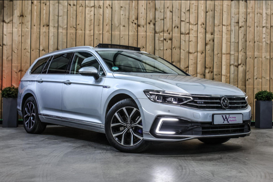 Volkswagen Passat Variant 1.4 TSI PHEV GTE *Pano*Led*Camera*Trekhaak*