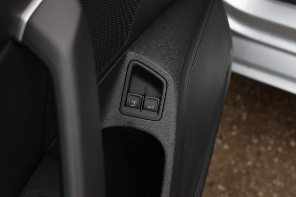 Volkswagen Passat Variant 1.4 TSI PHEV GTE *Pano*Led*Camera*Trekhaak*