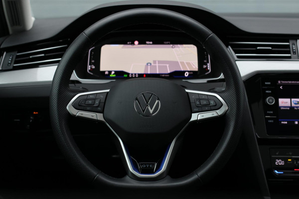 Volkswagen Passat Variant 1.4 TSI PHEV GTE *Pano*Led*Camera*Trekhaak*