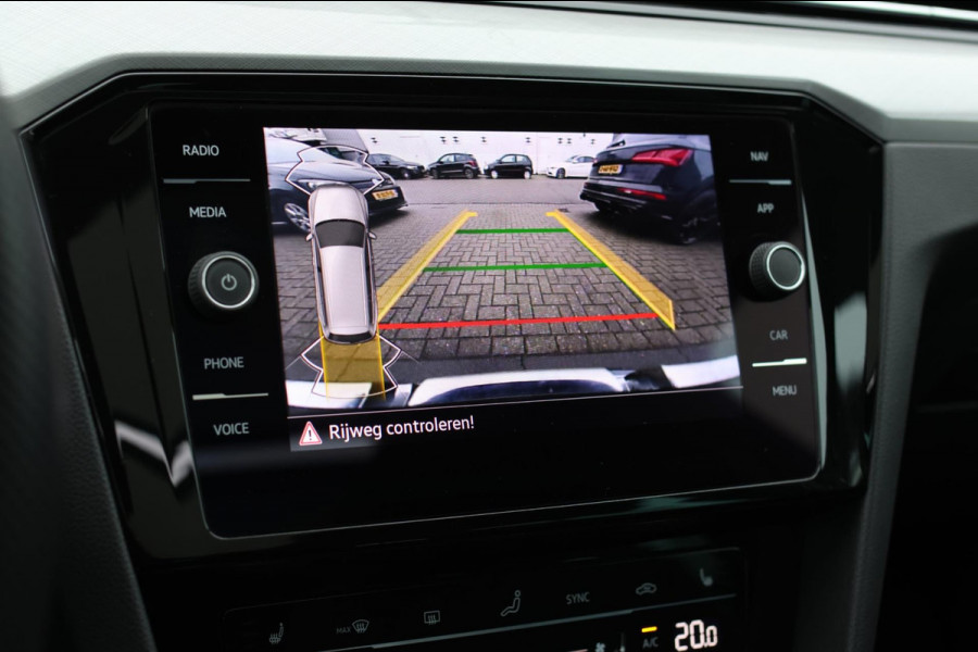 Volkswagen Passat Variant 1.4 TSI PHEV GTE *Pano*Led*Camera*Trekhaak*
