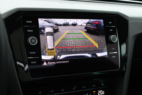 Volkswagen Passat Variant 1.4 TSI PHEV GTE *Pano*Led*Camera*Trekhaak*