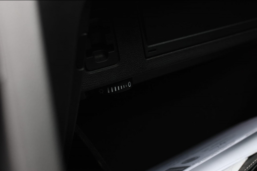 Volkswagen Passat Variant 1.4 TSI PHEV GTE *Pano*Led*Camera*Trekhaak*