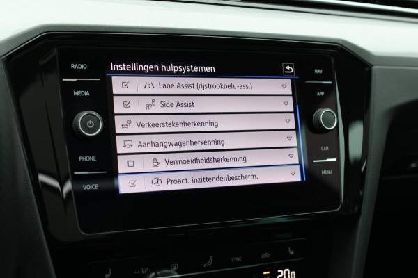 Volkswagen Passat Variant 1.4 TSI PHEV GTE *Pano*Led*Camera*Trekhaak*