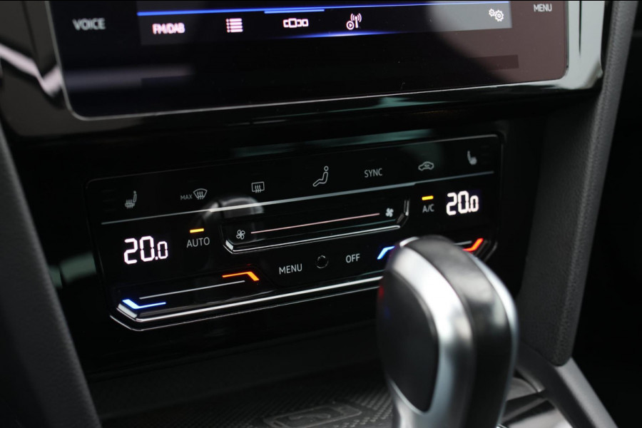 Volkswagen Passat Variant 1.4 TSI PHEV GTE *Pano*Led*Camera*Trekhaak*