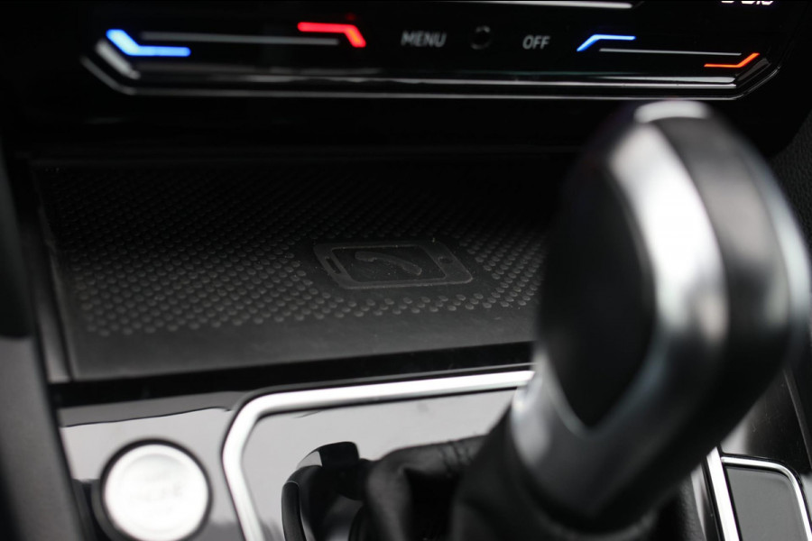 Volkswagen Passat Variant 1.4 TSI PHEV GTE *Pano*Led*Camera*Trekhaak*