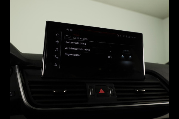 Audi Q5 50 TFSI e Advanced edition 299 pk S-tronic | Navigatie | Panoramadak | Parkeersensoren (Park assist) | Rondomzicht camera | Lederenbekleding | Stoelverwarming |