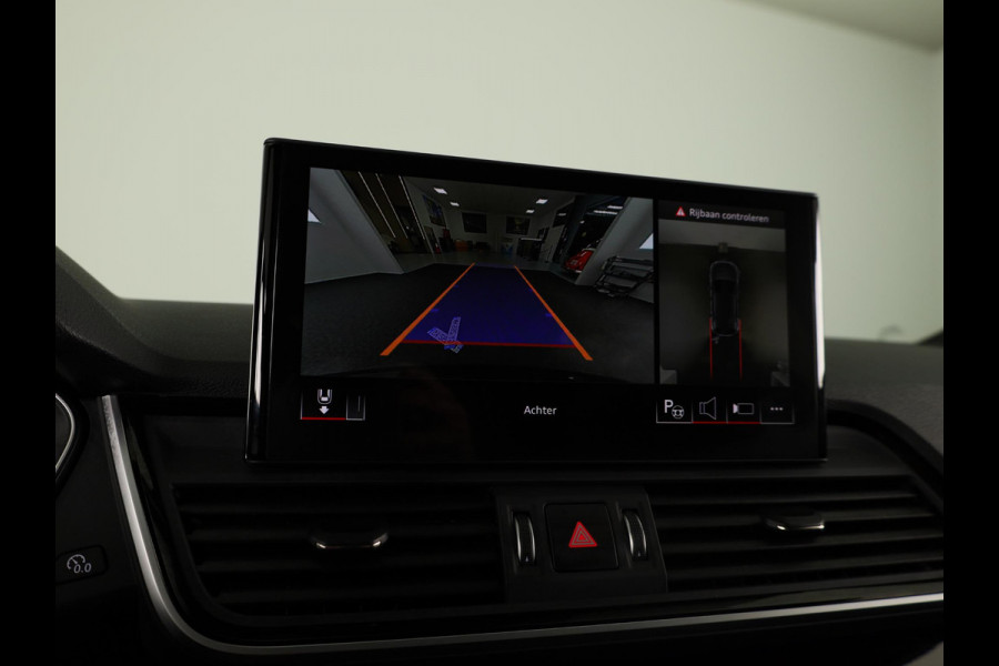 Audi Q5 50 TFSI e Advanced edition 299 pk S-tronic | Navigatie | Panoramadak | Parkeersensoren (Park assist) | Rondomzicht camera | Lederenbekleding | Stoelverwarming |