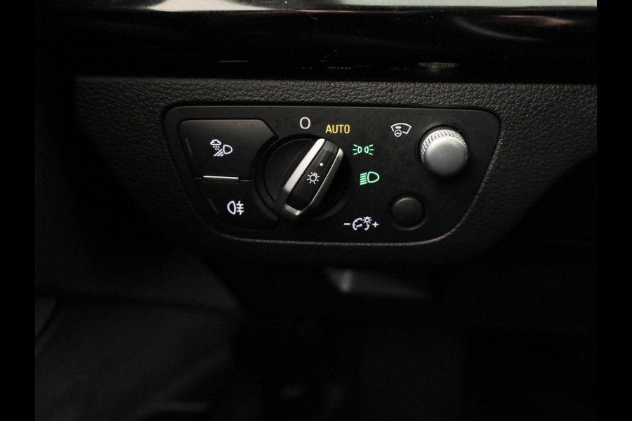 Audi Q5 50 TFSI e Advanced edition 299 pk S-tronic | Navigatie | Panoramadak | Parkeersensoren (Park assist) | Rondomzicht camera | Lederenbekleding | Stoelverwarming |