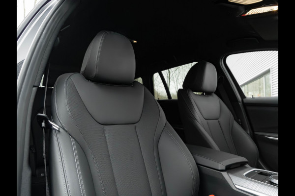 BMW 3 Serie Touring 330e M-Sport - Long Range - Trekhaak - Getint Glas - Comfort Access