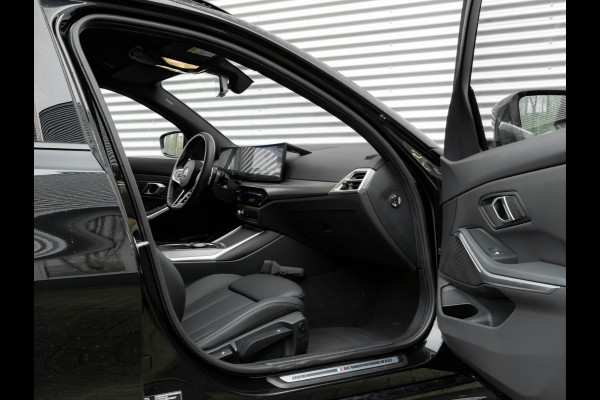 BMW 3 Serie Touring 330e M-Sport - Long Range - Trekhaak - Getint Glas - Comfort Access
