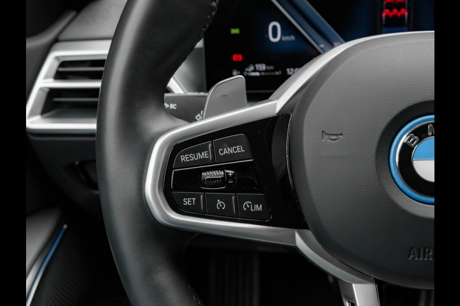 BMW 3 Serie Touring 330e M-Sport - Long Range - Trekhaak - Getint Glas - Comfort Access